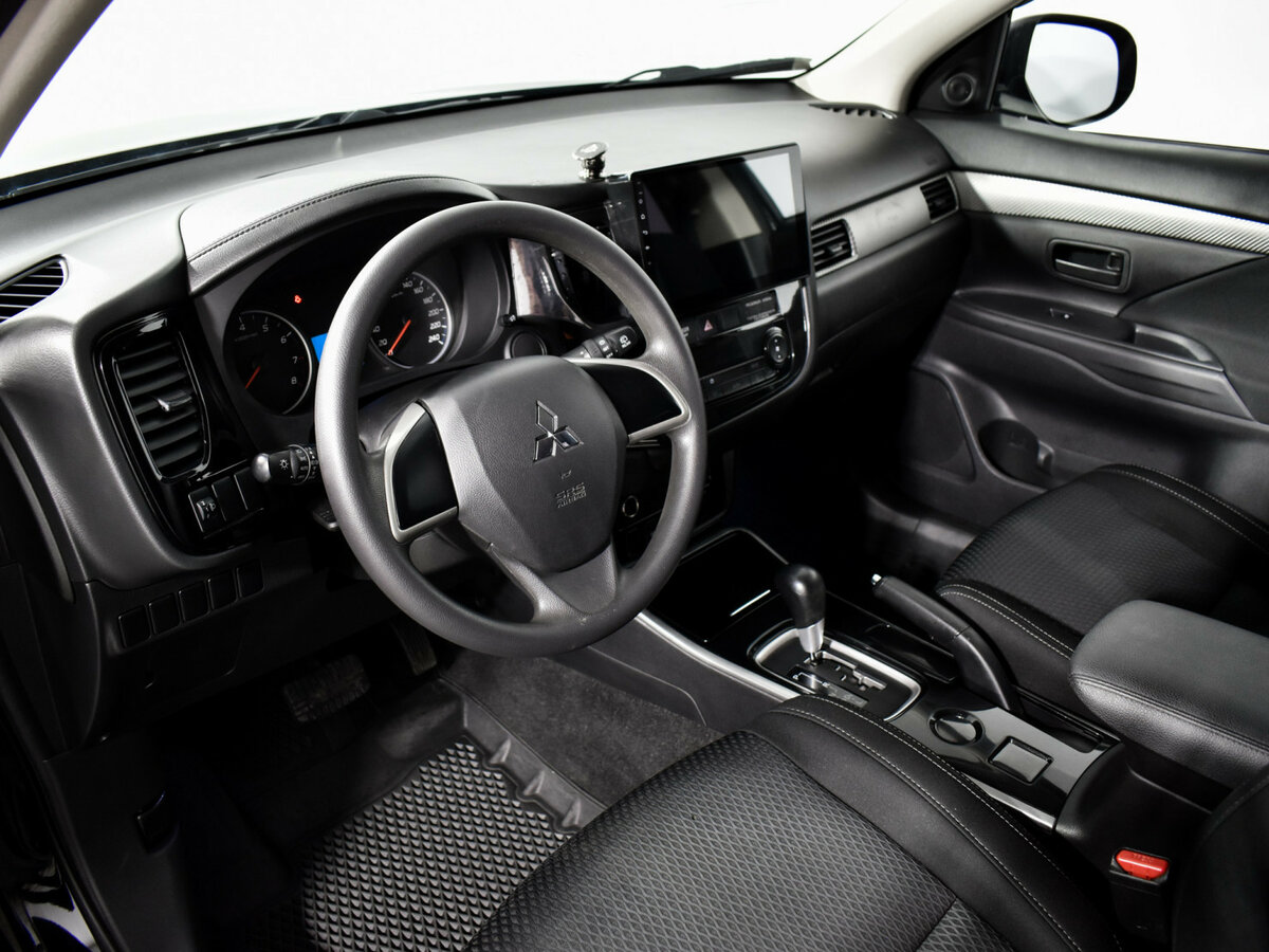 Mitsubishi Outlander б/у, 2018, Вариатор. Фото: #6