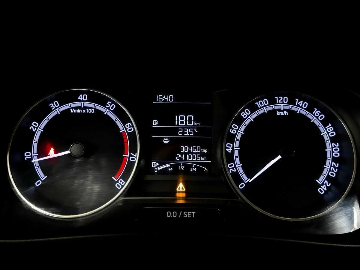 Skoda Rapid б/у, 2017, Механическая. Фото: #12