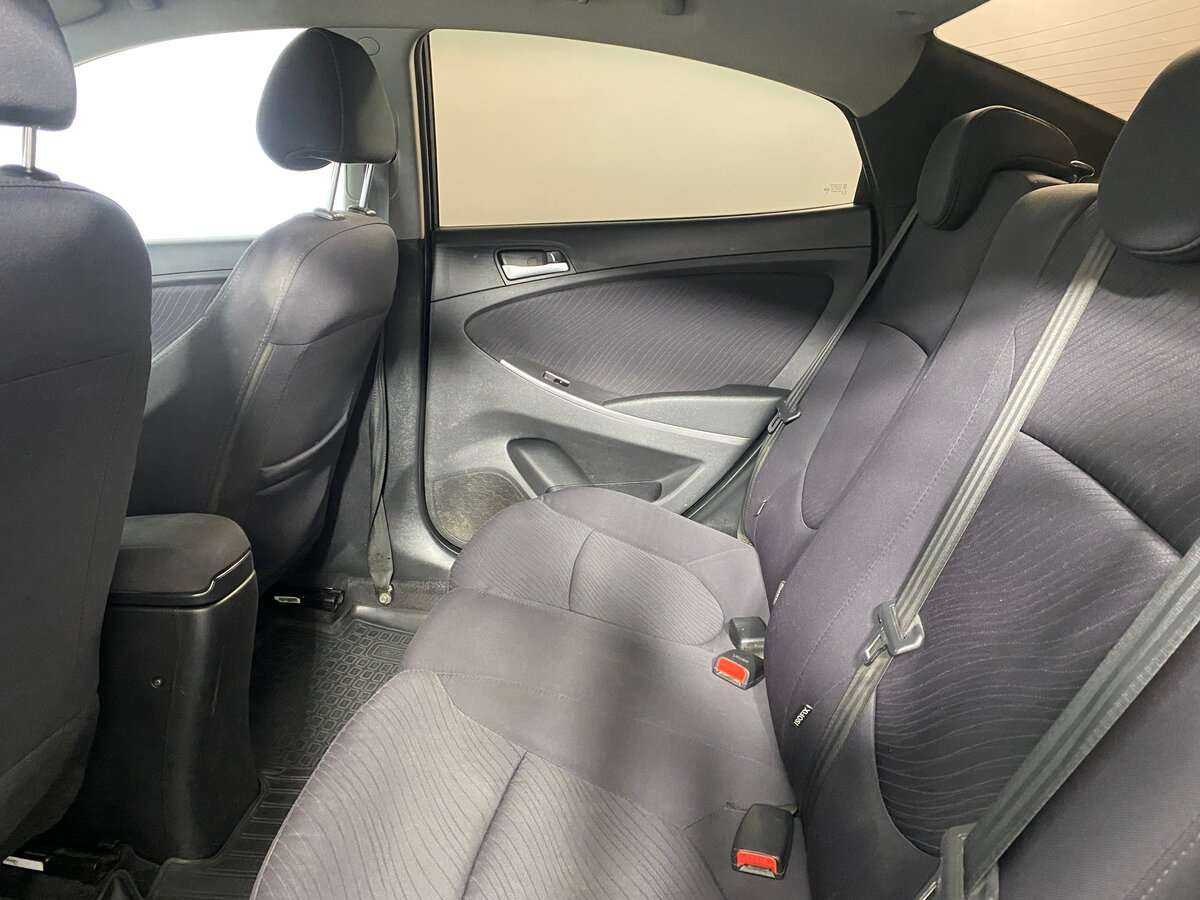 Hyundai Solaris б/у, 2015, Автоматическая. Фото: #9