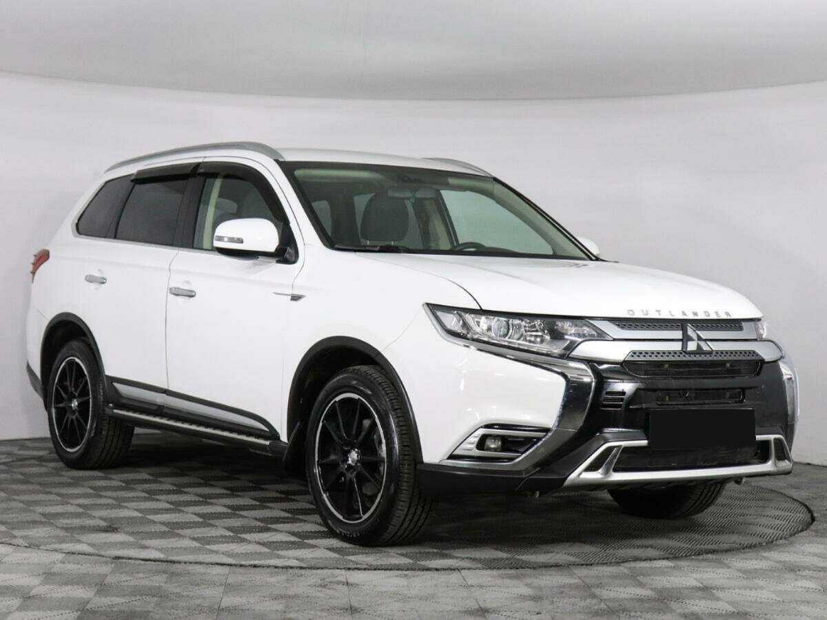 Mitsubishi Outlander б/у, 2020, Вариатор. Фото: #2