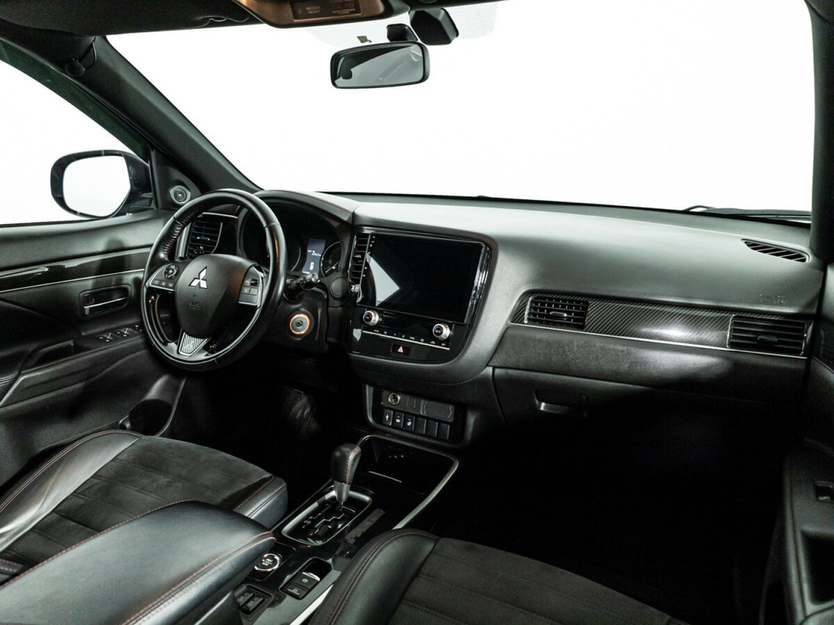 Mitsubishi Outlander б/у, 2020, Вариатор. Фото: #8