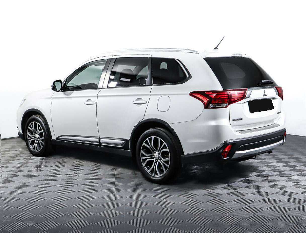 Mitsubishi Outlander б/у, 2016, Вариатор. Фото: #5