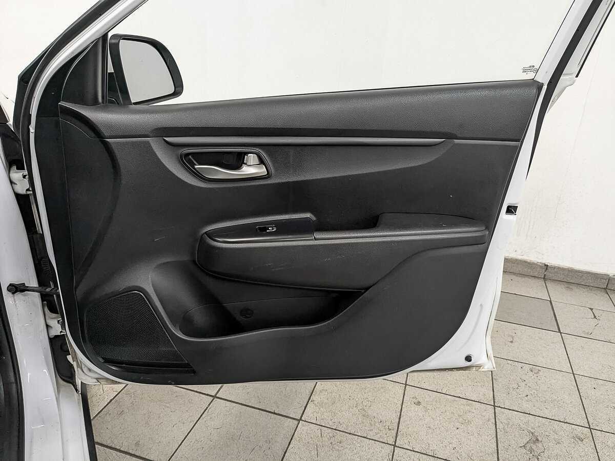 Kia Rio б/у, 2020, Автоматическая. Фото: #21