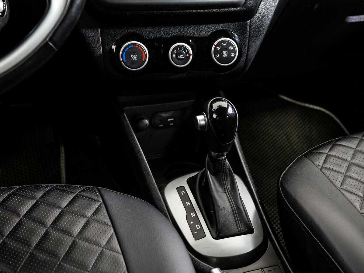 Kia Rio б/у, 2017, Автоматическая. Фото: #12