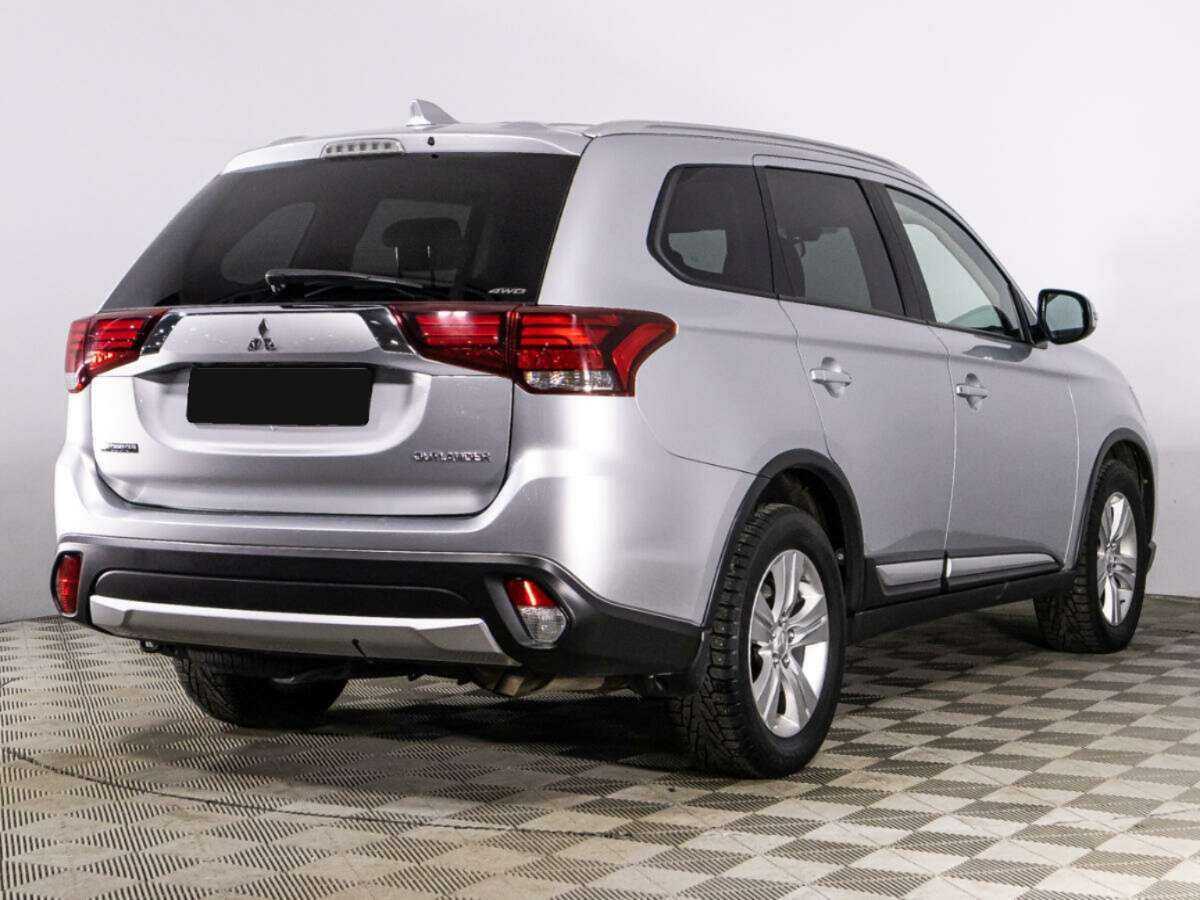 Mitsubishi Outlander б/у, 2017, Вариатор. Фото: #4