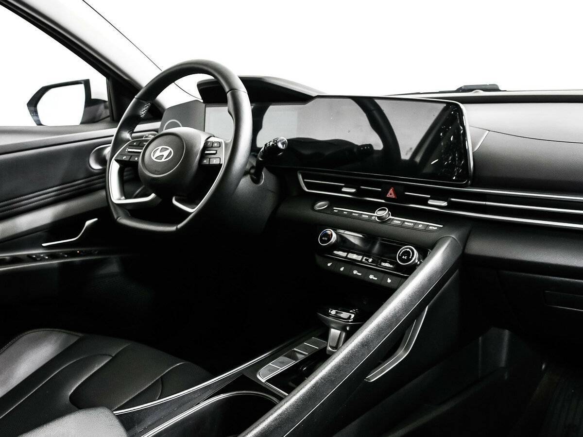 Hyundai Elantra б/у, 2023, Вариатор. Фото: #8