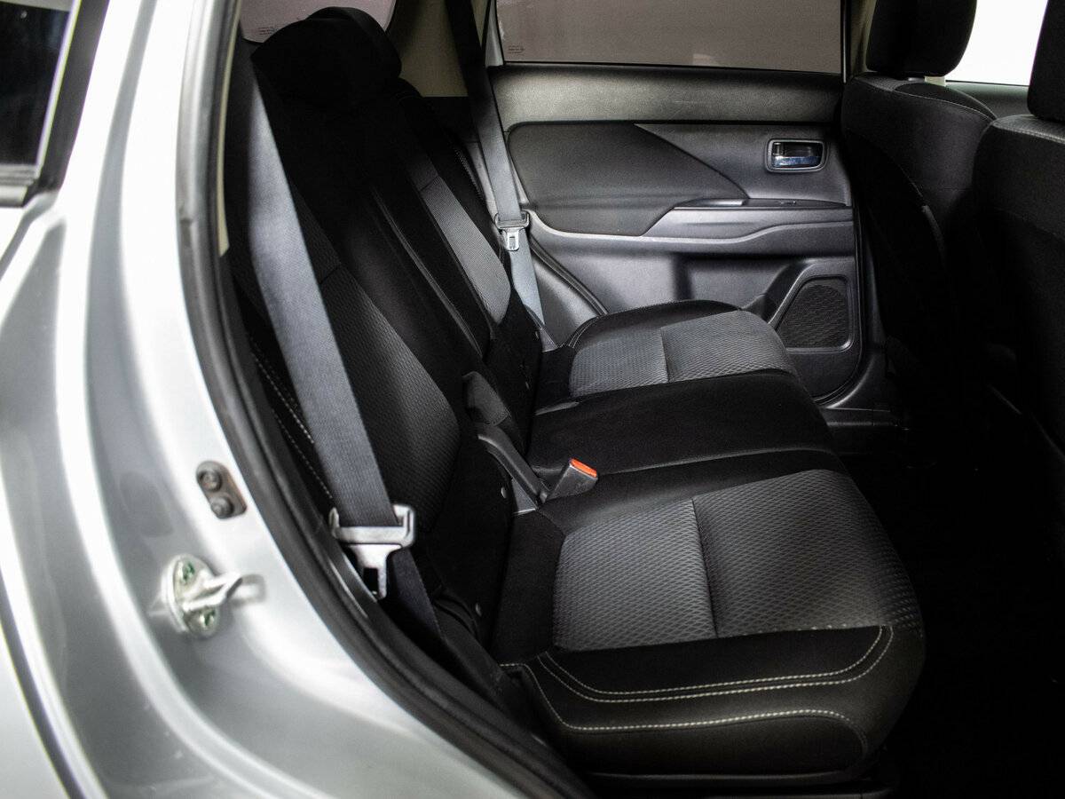 Mitsubishi Outlander б/у, 2018, Вариатор. Фото: #8