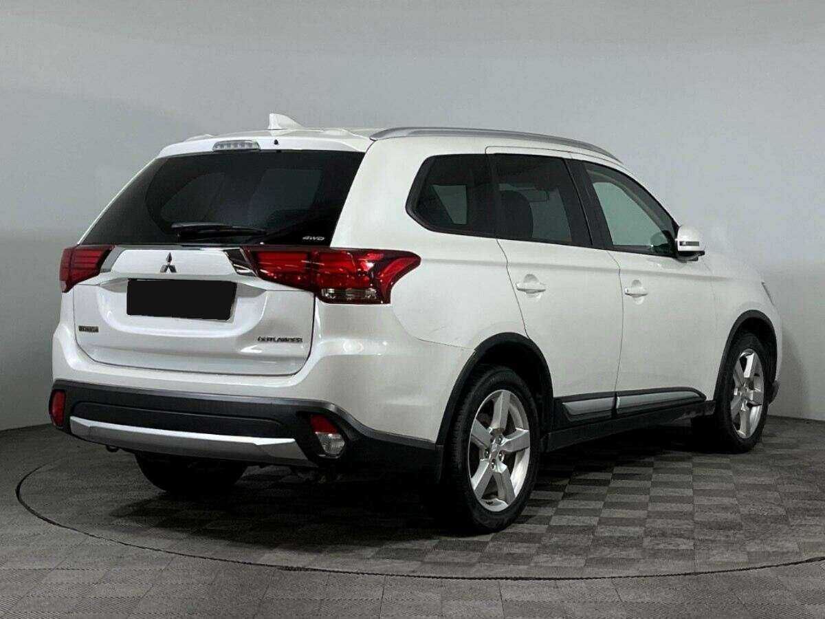 Mitsubishi Outlander б/у, 2018, Вариатор. Фото: #4