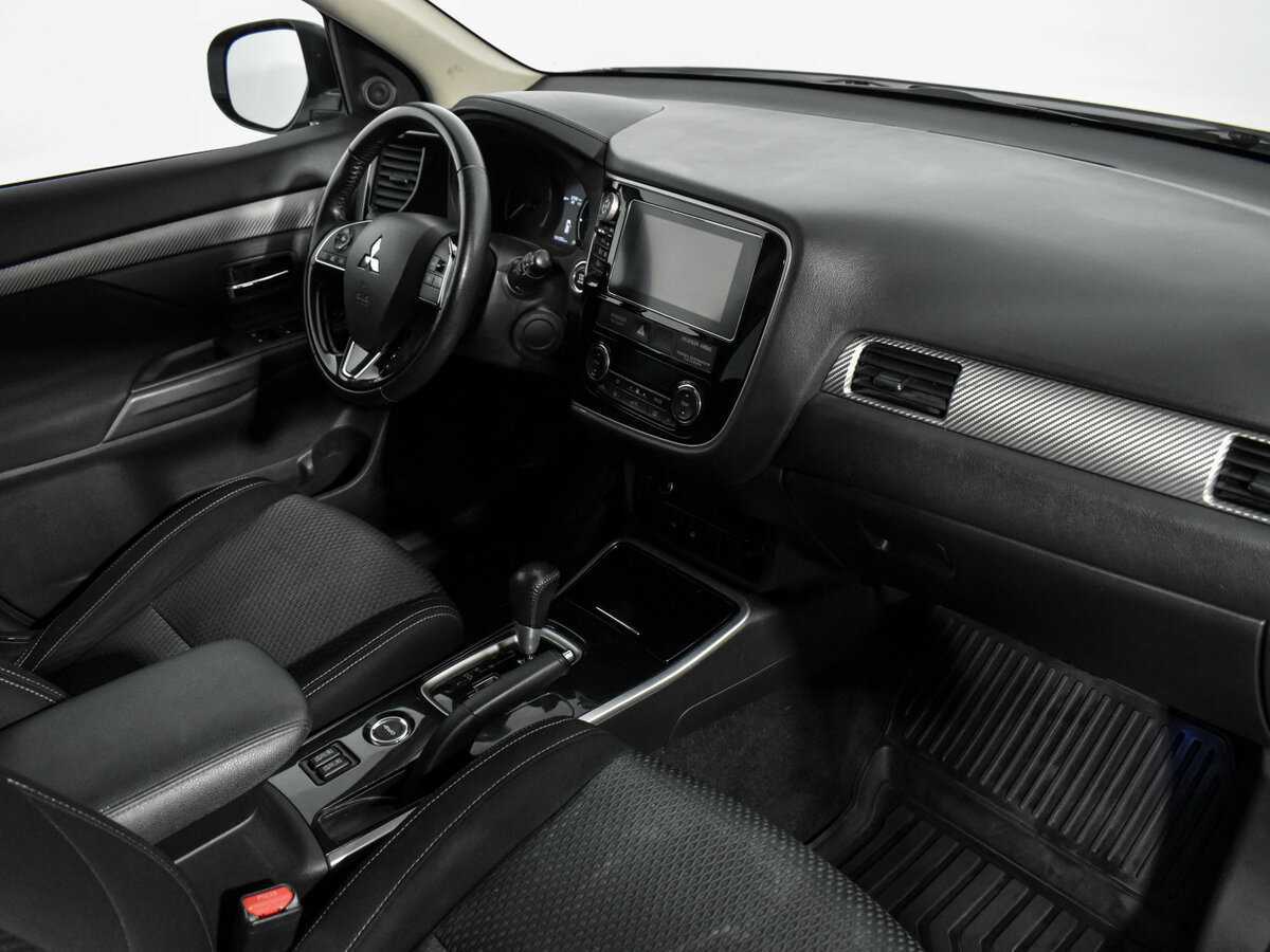 Mitsubishi Outlander б/у, 2018, Вариатор. Фото: #11