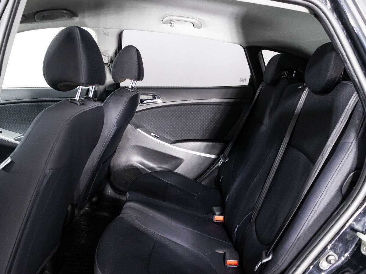 Hyundai Solaris б/у, 2012, Механическая. Фото: #8