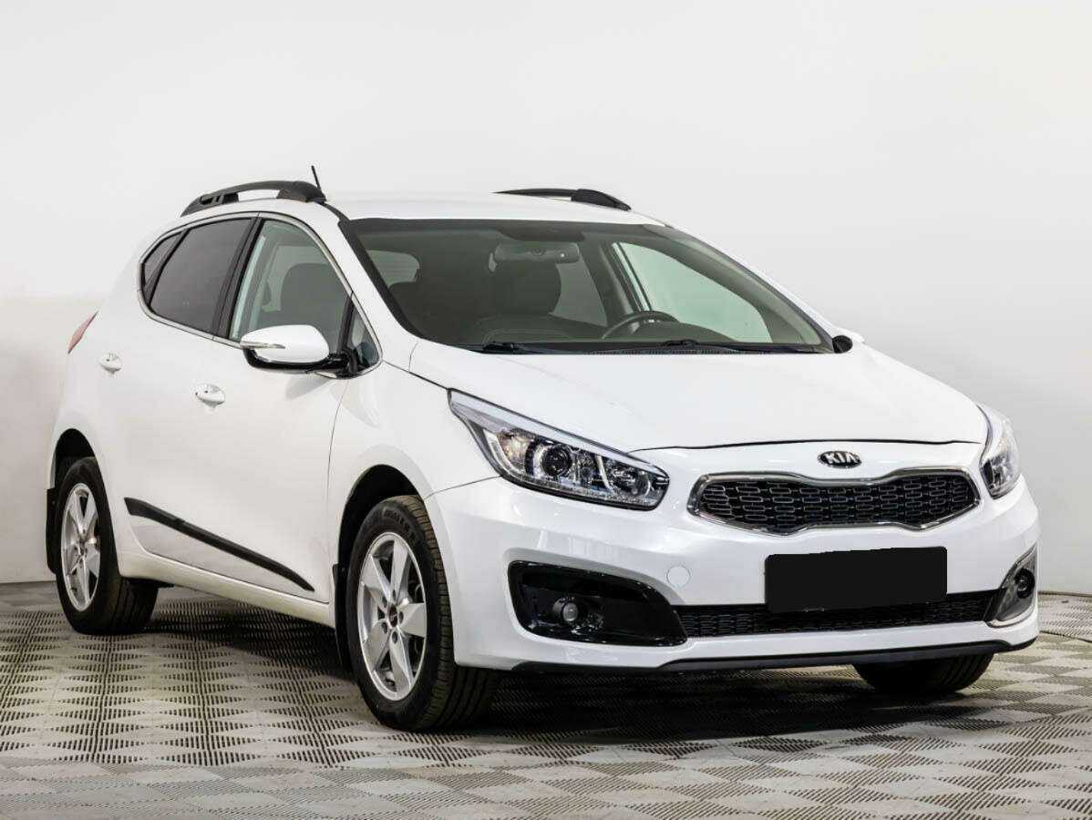 Kia Ceed б/у, 2016, Автоматическая. Фото: #1