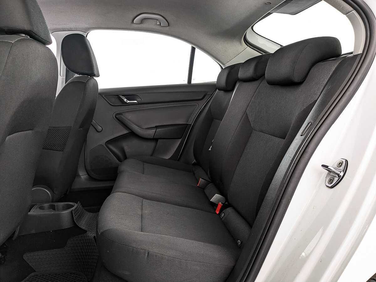 Skoda Rapid б/у, 2017, Механическая. Фото: #17