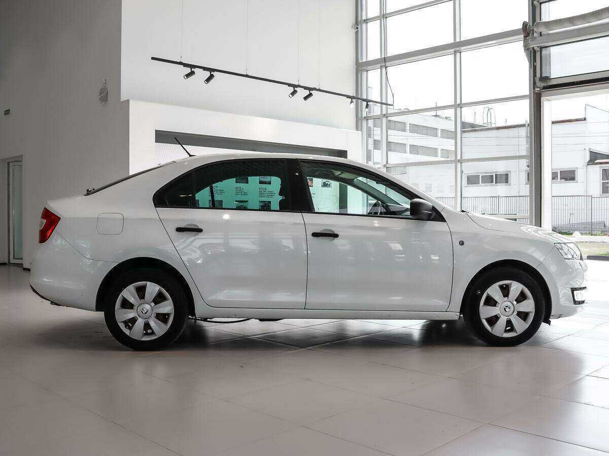 Skoda Rapid б/у, 2016, Автоматическая. Фото: #6