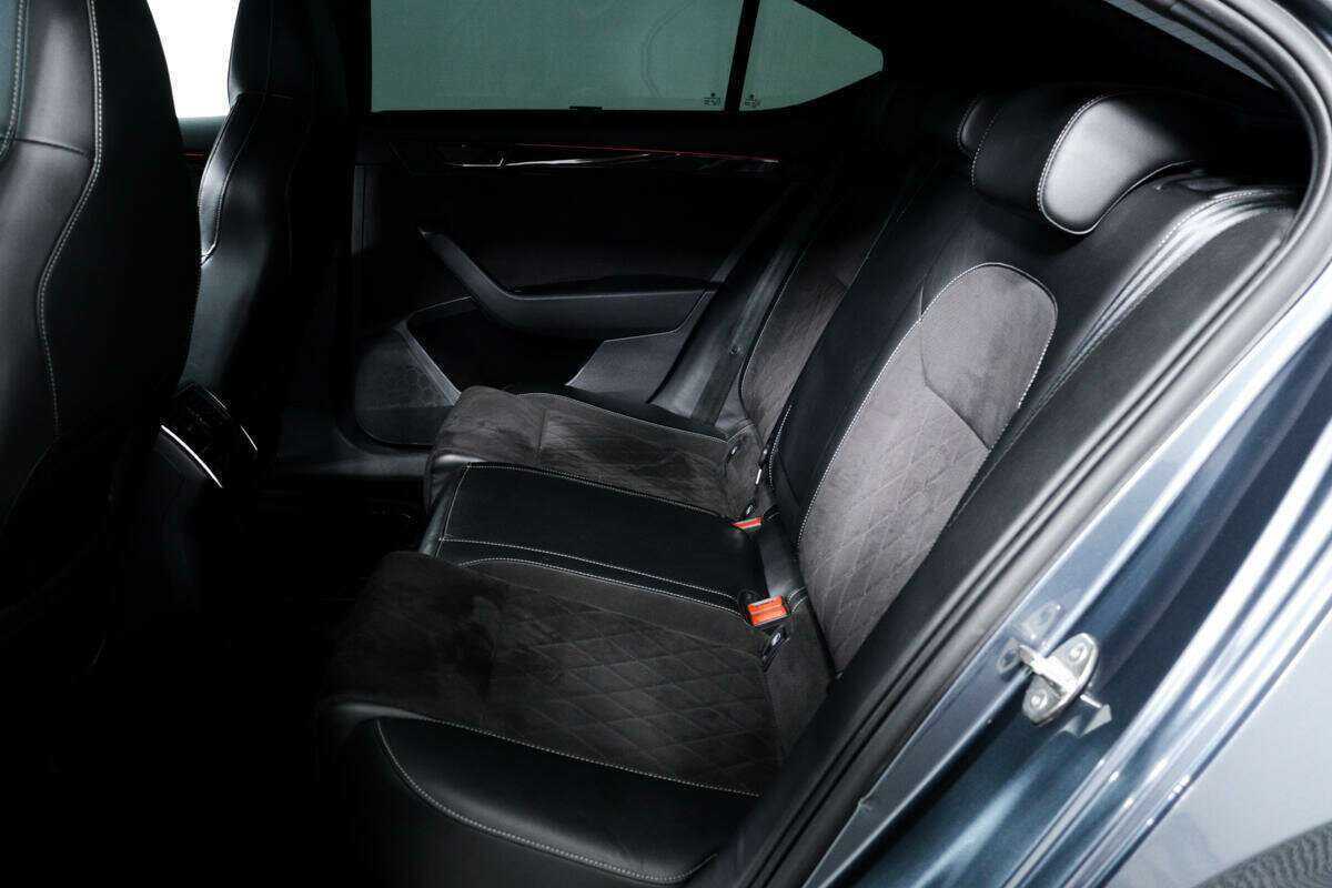 Skoda Superb б/у, 2017, Роботизированная. Фото: #11