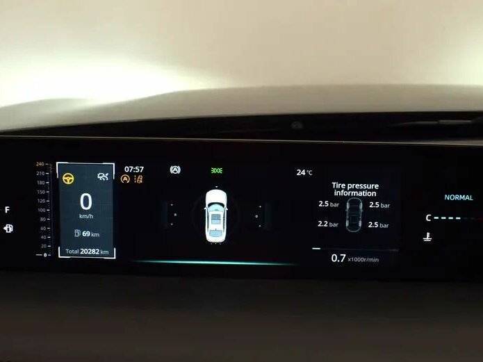 Changan Lamore б/у, 2023, Роботизированная. Фото: #5