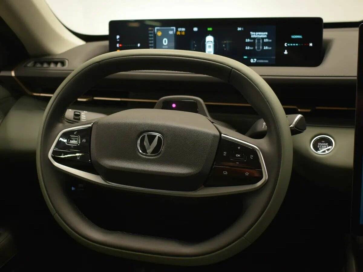 Changan Lamore б/у, 2023, Роботизированная. Фото: #7