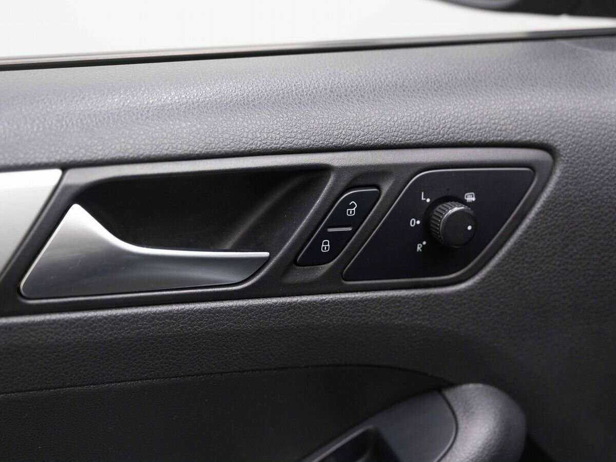 Volkswagen Jetta б/у, 2012, Автоматическая. Фото: #13