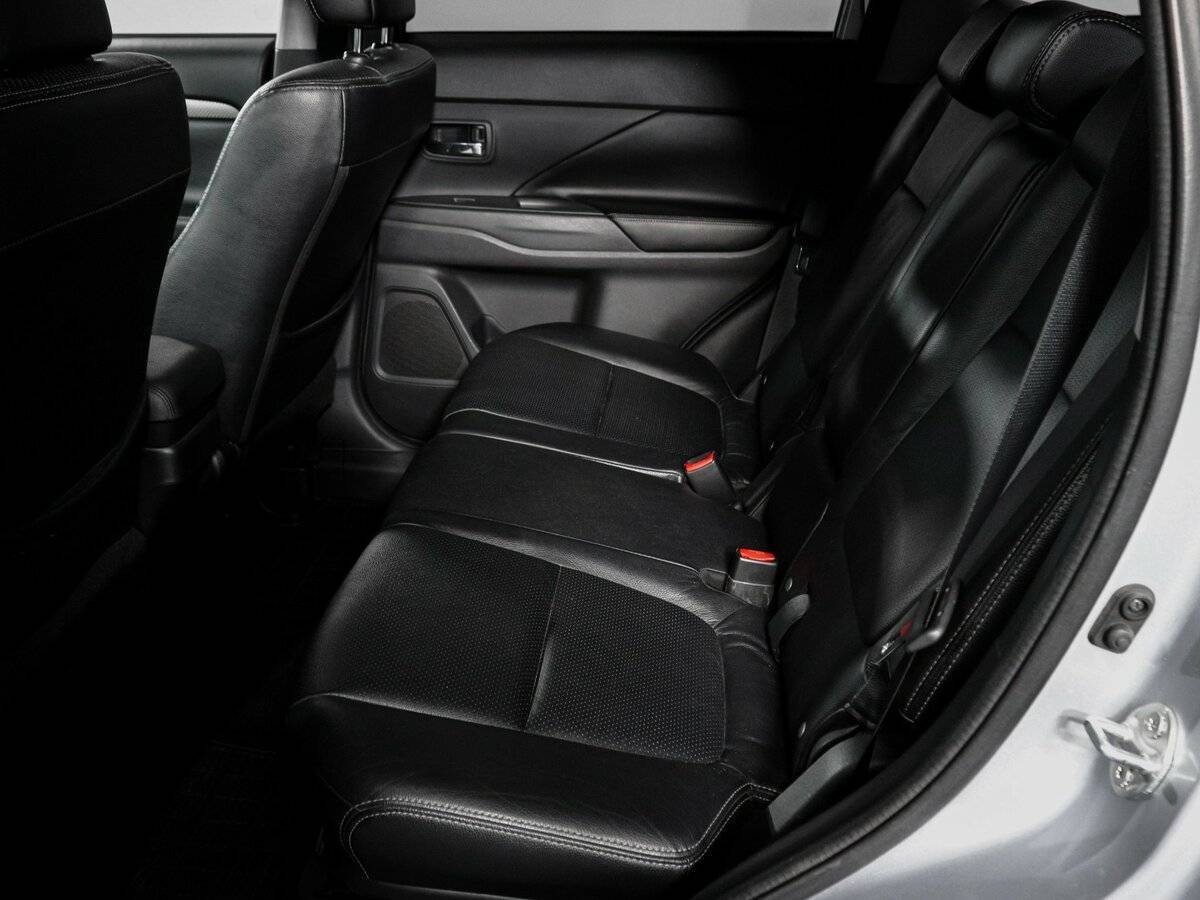 Mitsubishi Outlander б/у, 2012, Вариатор. Фото: #9