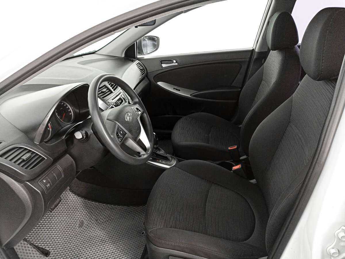 Hyundai Solaris б/у, 2015, Автоматическая. Фото: #13