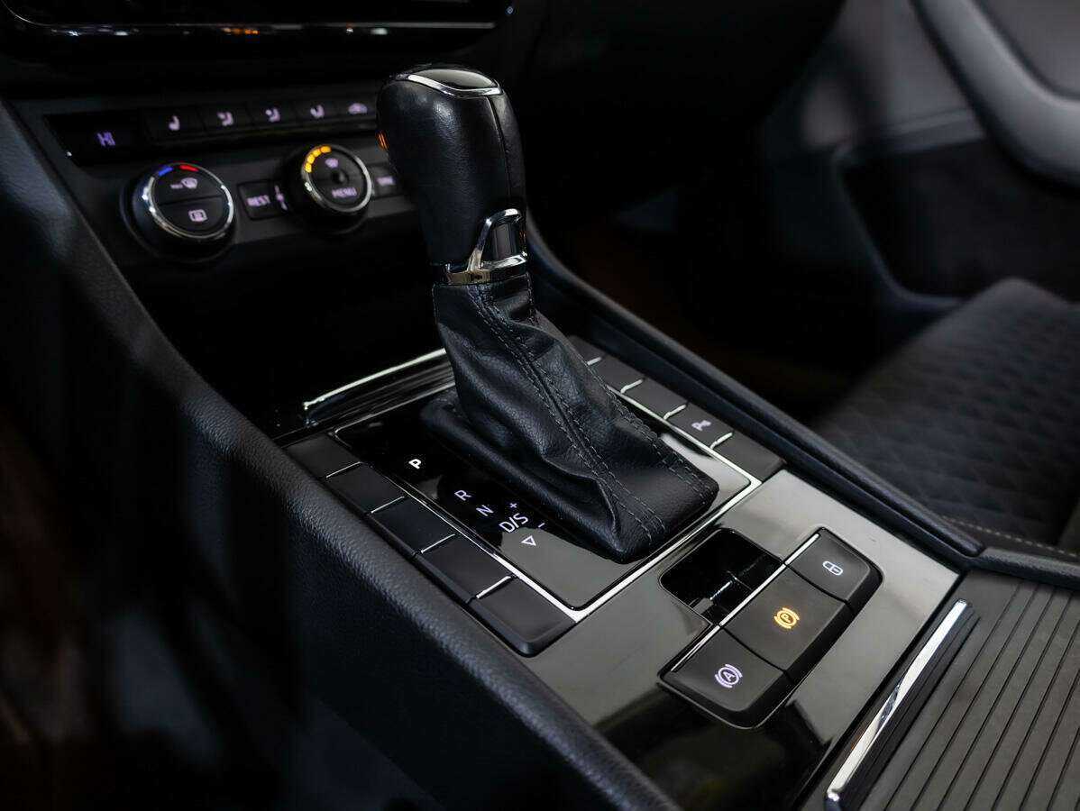 Skoda Superb б/у, 2016, Роботизированная. Фото: #14