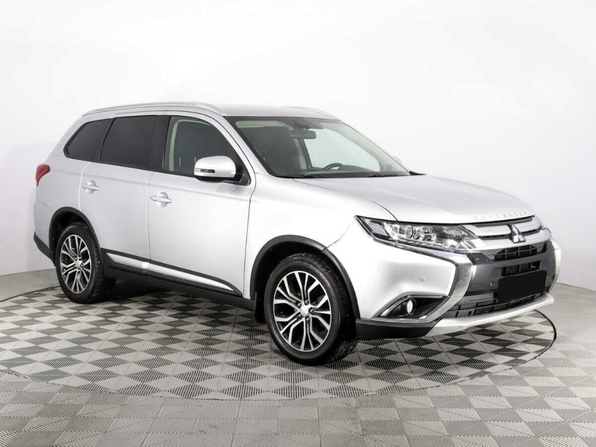 Mitsubishi Outlander б/у, 2017, Вариатор. Фото: #2