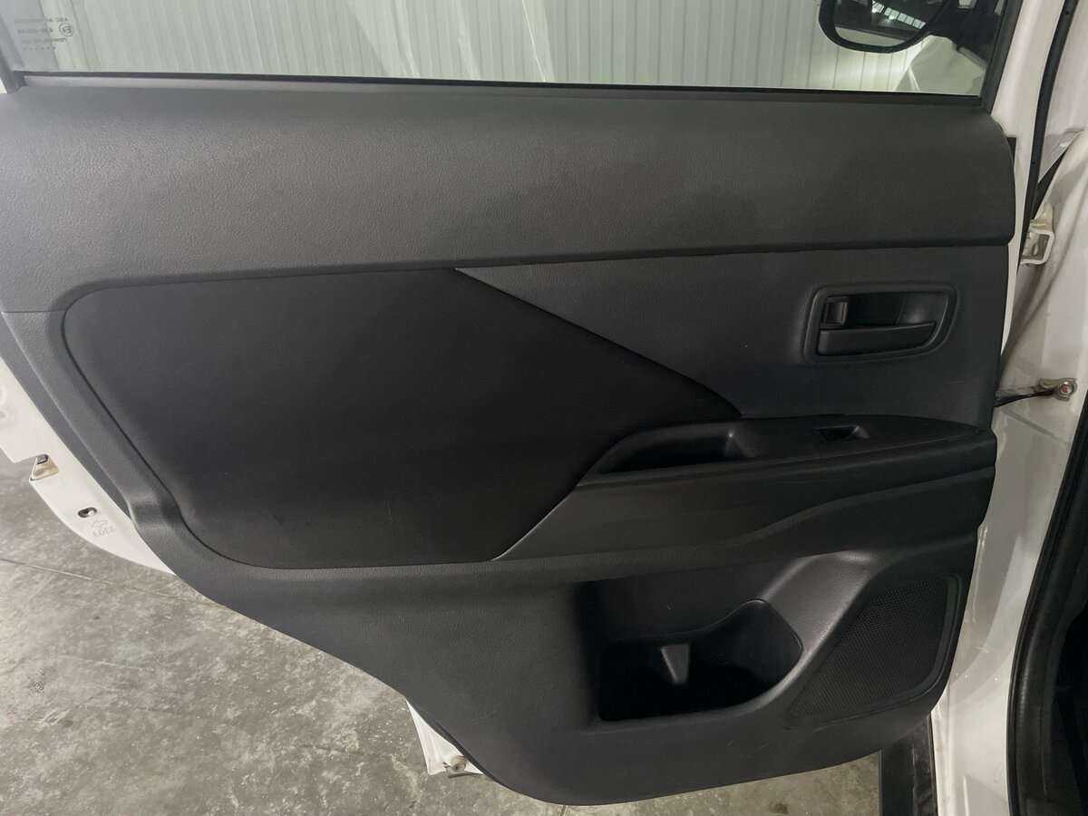 Mitsubishi Outlander б/у, 2013, Вариатор. Фото: #17