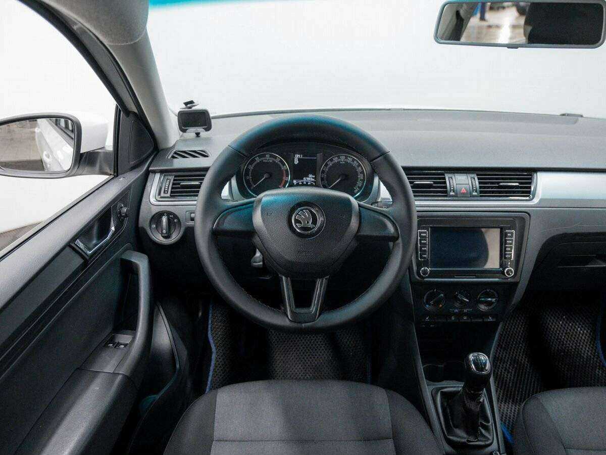 Skoda Rapid б/у, 2017, Механическая. Фото: #14