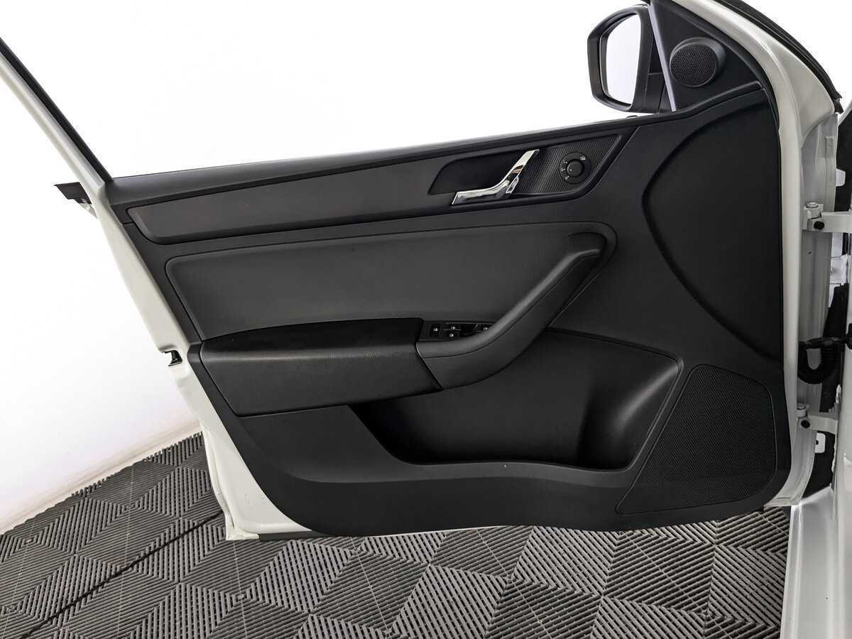 Skoda Rapid б/у, 2017, Механическая. Фото: #14