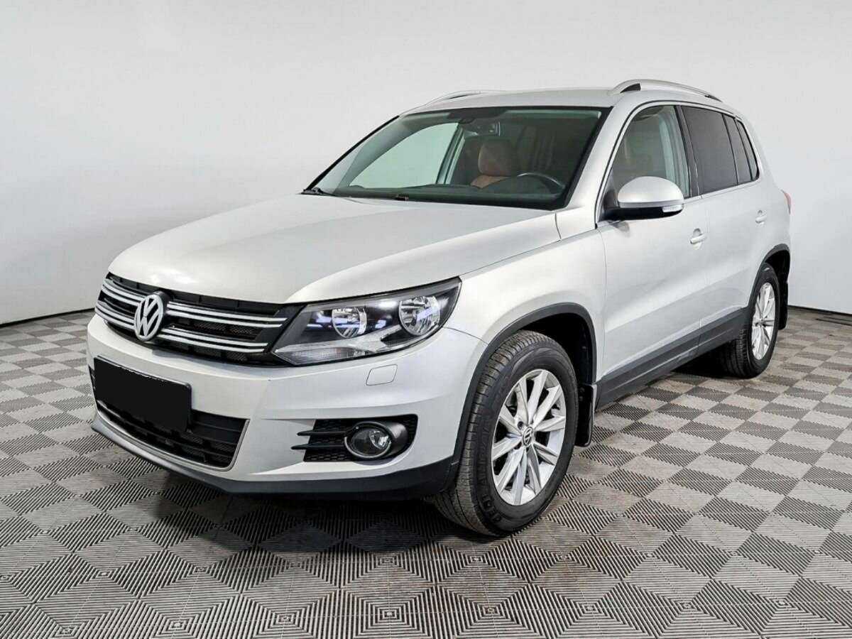 Volkswagen Tiguan б/у, 2012, Автоматическая. Фото: #0