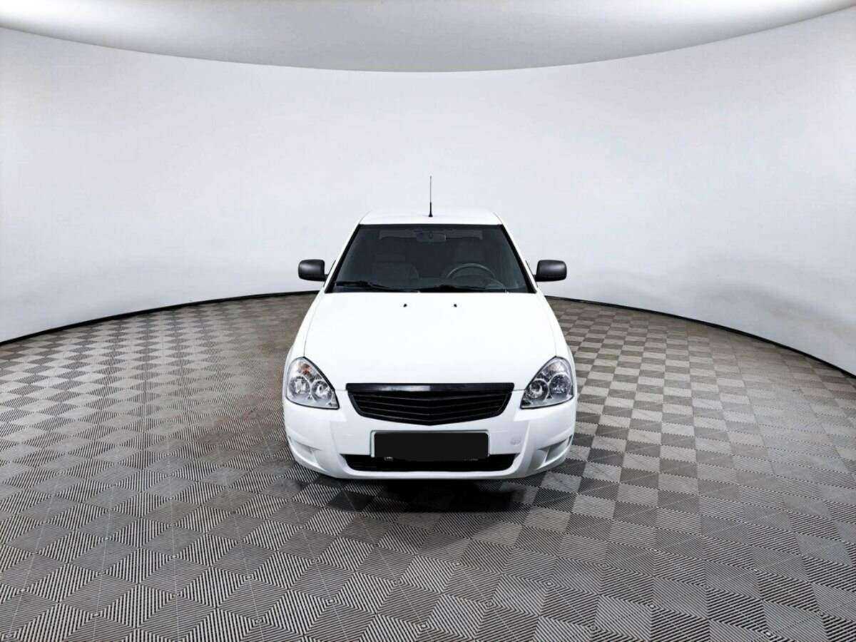 Lada (ВАЗ) Priora б/у, 2016, Механическая. Фото: #1