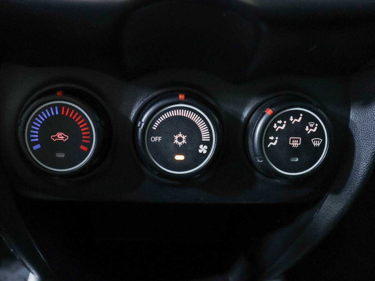 Mitsubishi ASX б/у, 2014, Механическая. Фото: #14