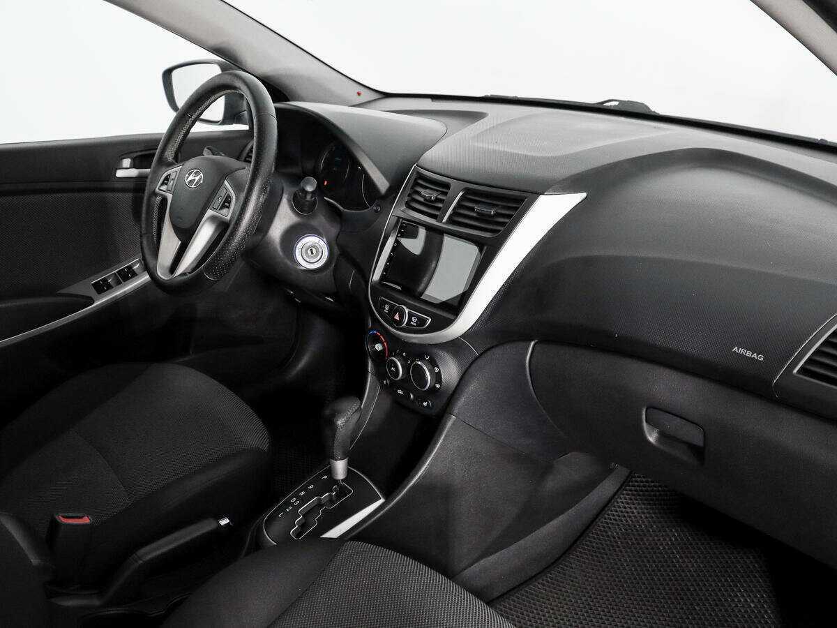 Hyundai Solaris б/у, 2013, Автоматическая. Фото: #10