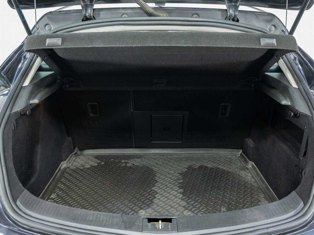 Opel Astra б/у, 2013, Механическая. Фото: #21