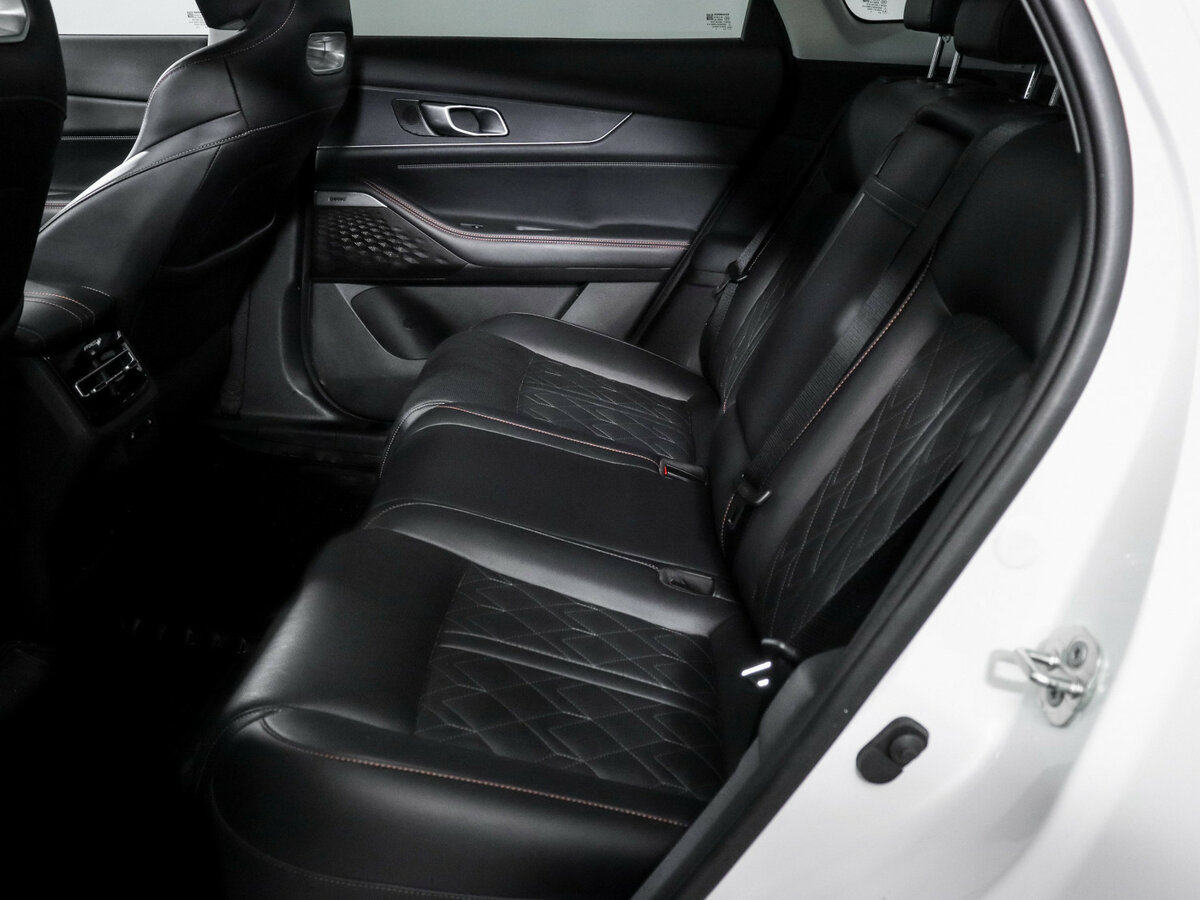 Changan UNI-K б/у, 2024, Автоматическая. Фото: #9