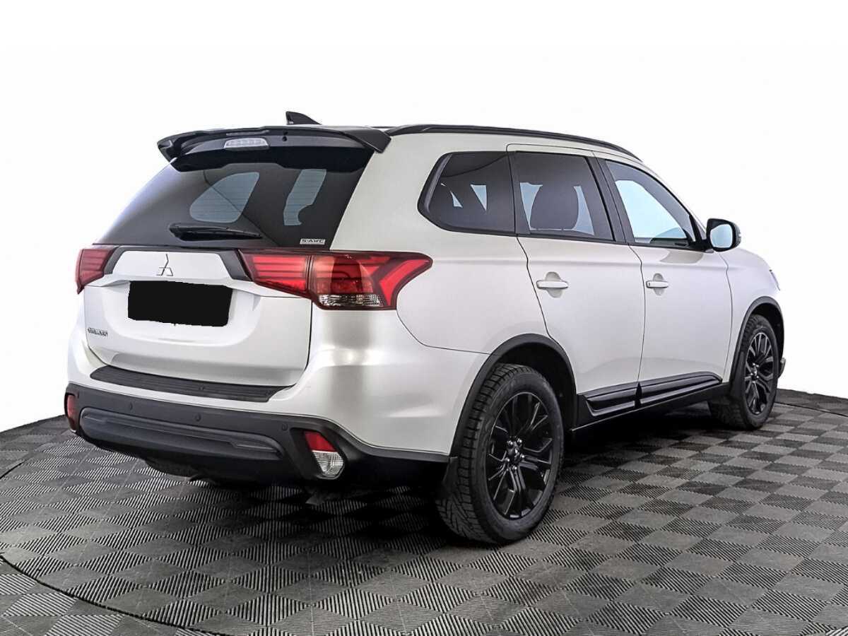 Mitsubishi Outlander б/у, 2022, Вариатор. Фото: #4