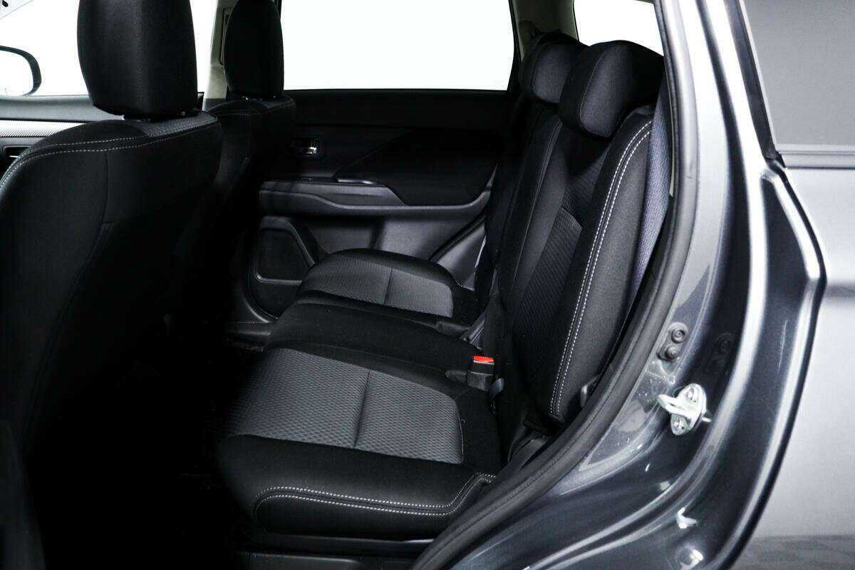 Mitsubishi Outlander б/у, 2018, Вариатор. Фото: #11