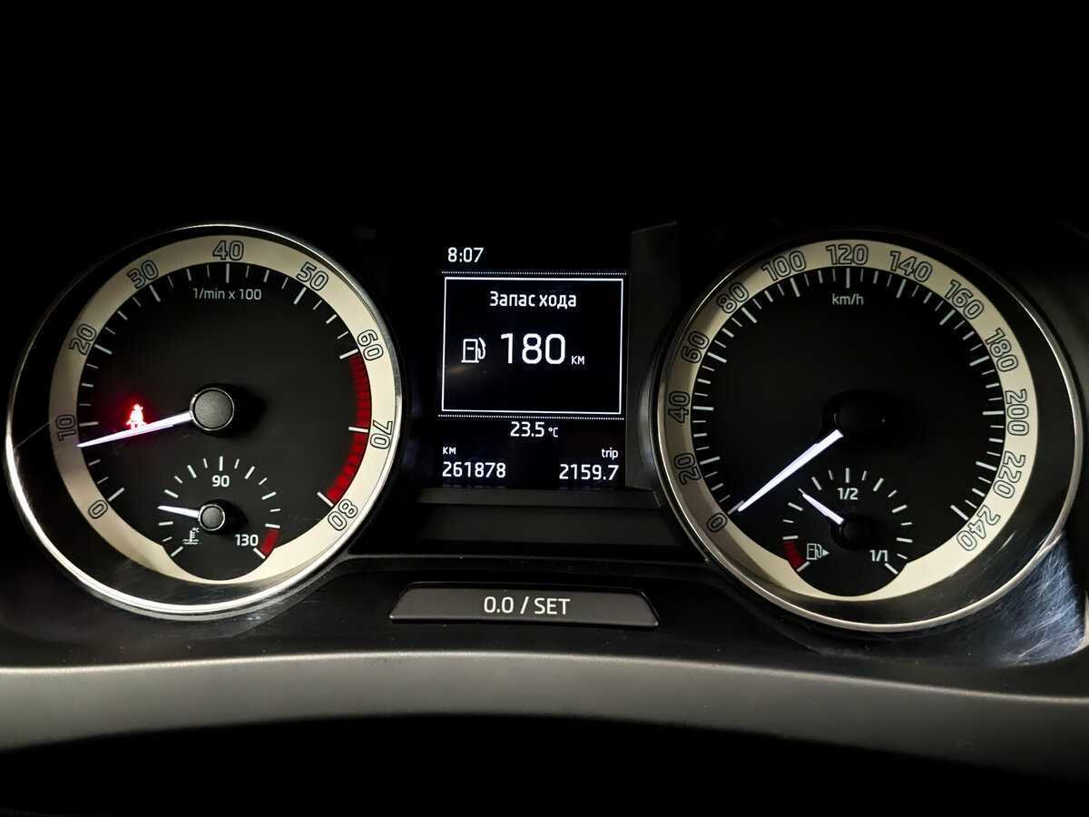 Skoda Rapid б/у, 2016, Механическая. Фото: #12