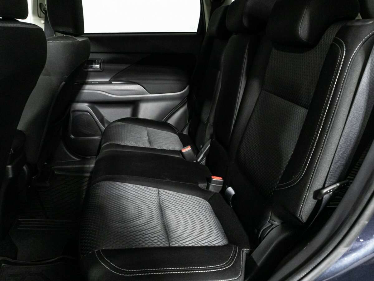 Mitsubishi Outlander б/у, 2018, Вариатор. Фото: #9
