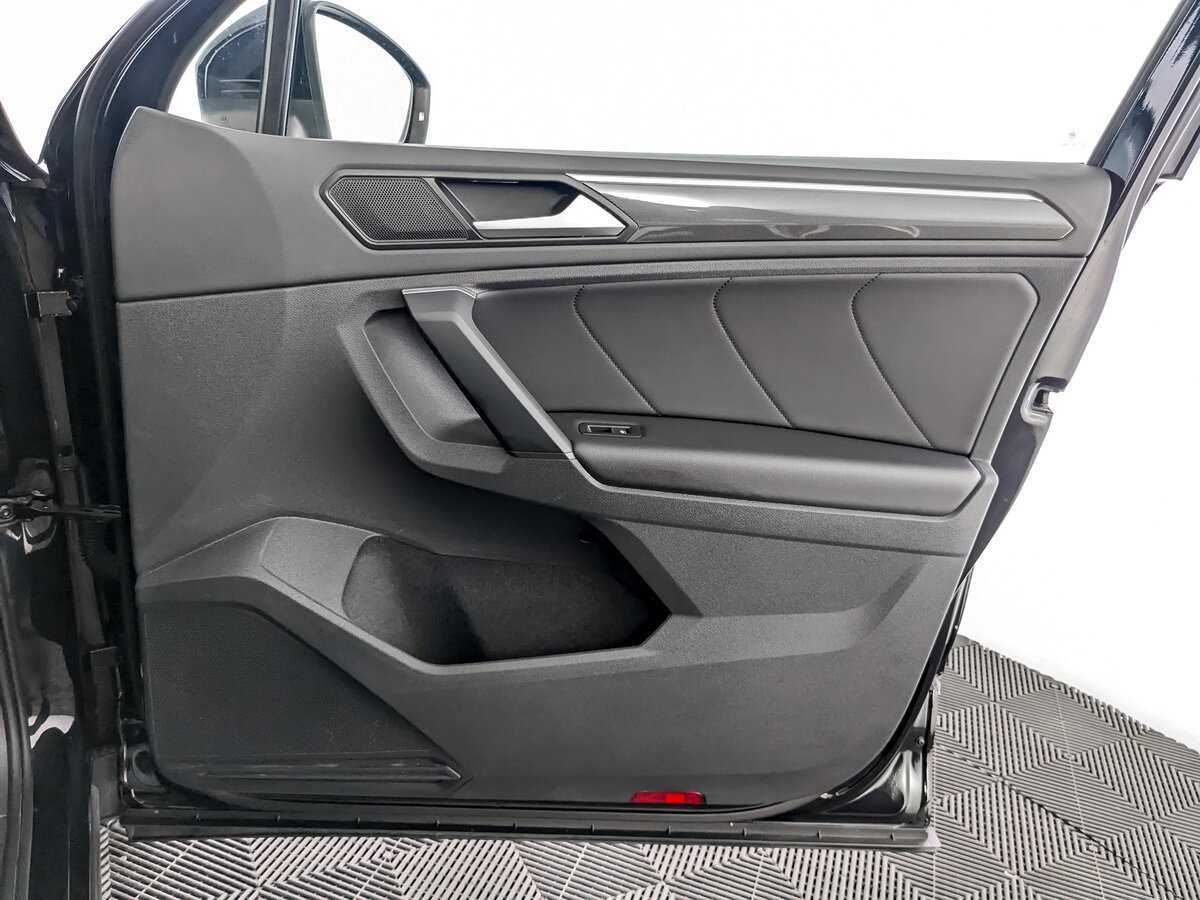 Volkswagen Tiguan б/у, 2020, Роботизированная. Фото: #20