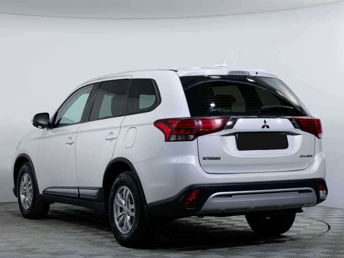 Mitsubishi Outlander б/у, 2018, Вариатор. Фото: #6