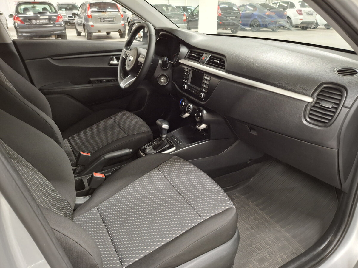 Kia Rio б/у, 2020, Автоматическая. Фото: #10