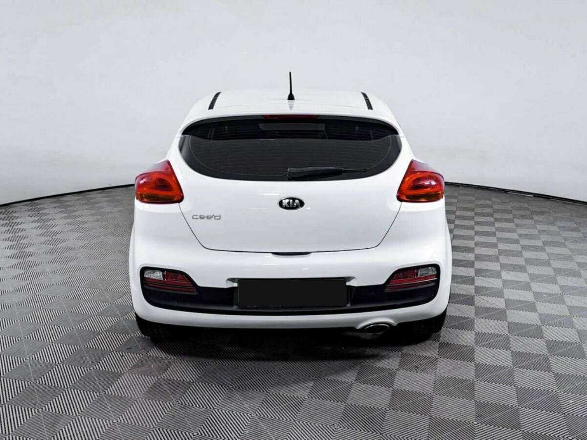 Kia Ceed б/у, 2013, Автоматическая. Фото: #4
