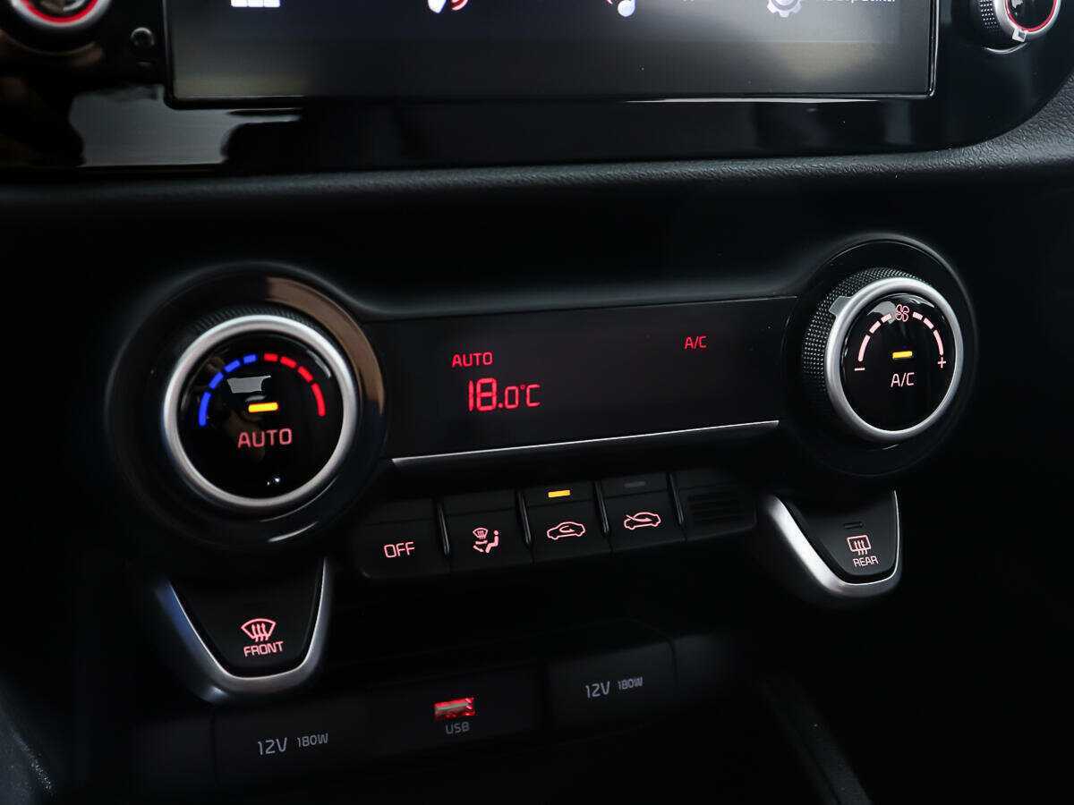 Kia Rio б/у, 2021, Автоматическая. Фото: #16