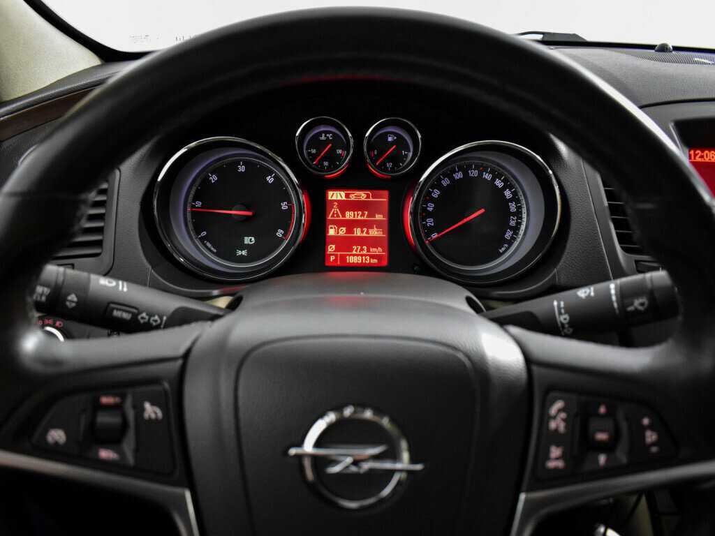 Opel Insignia б/у, 2012, Автоматическая. Фото: #17