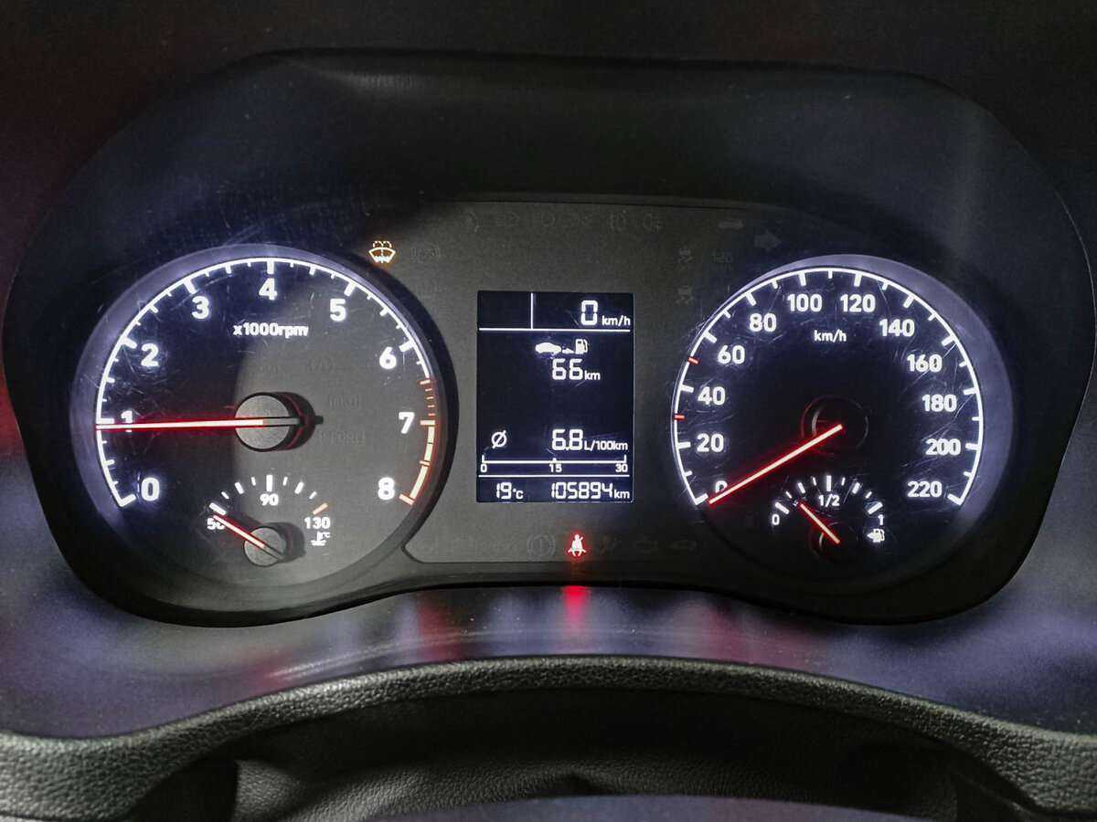 Hyundai Solaris б/у, 2018, Механическая. Фото: #12