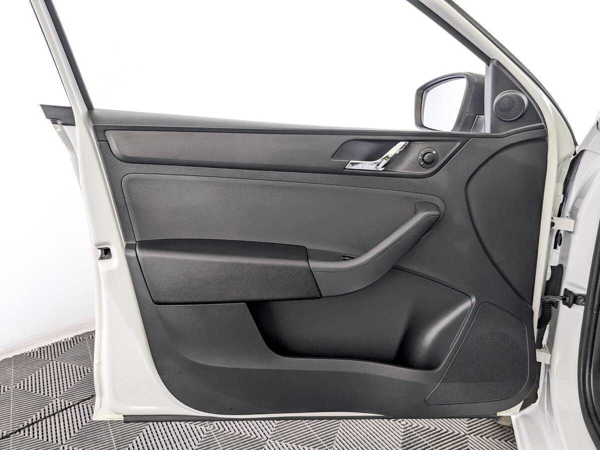 Skoda Rapid б/у, 2017, Механическая. Фото: #18