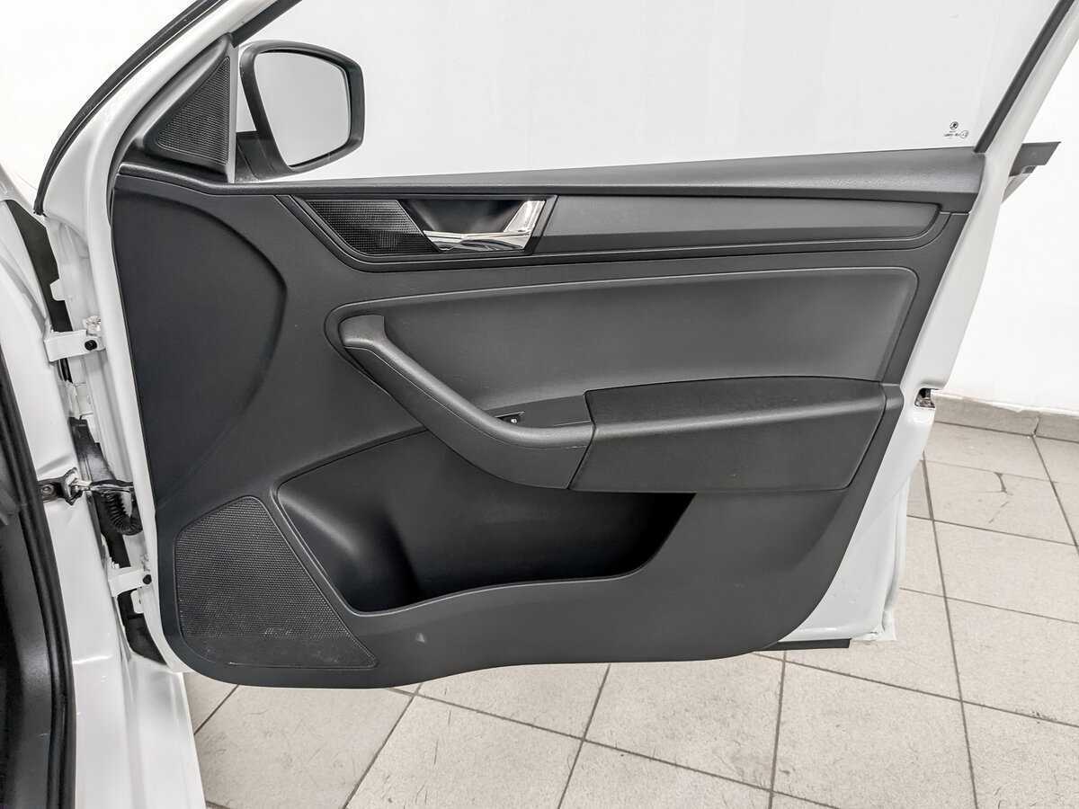 Skoda Rapid б/у, 2017, Механическая. Фото: #23