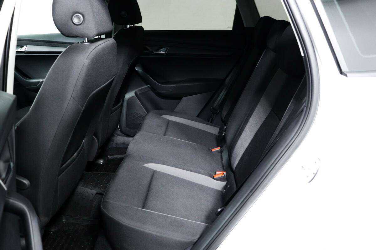 Skoda Karoq б/у, 2020, Автоматическая. Фото: #11