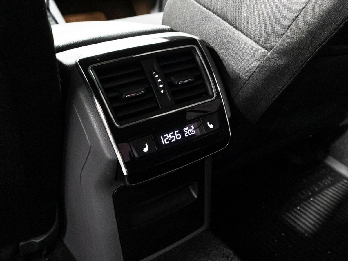 Skoda Superb б/у, 2015, Роботизированная. Фото: #15