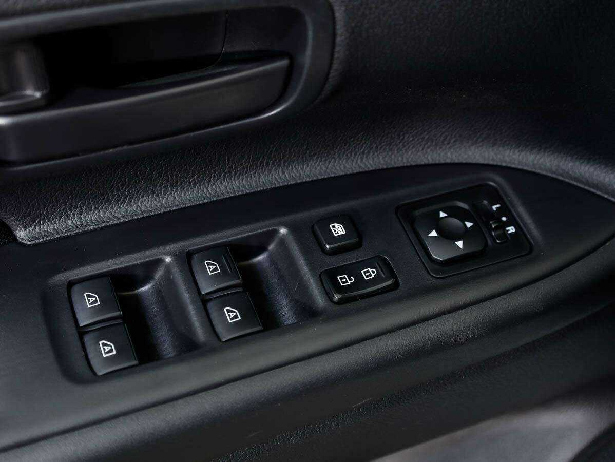 Mitsubishi Outlander б/у, 2018, Вариатор. Фото: #16